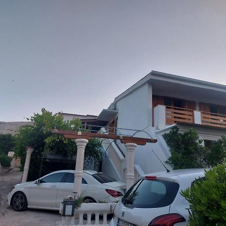 Studio Apartment Iva - 50 M From The Sea-Balcony Паг Екстериор снимка