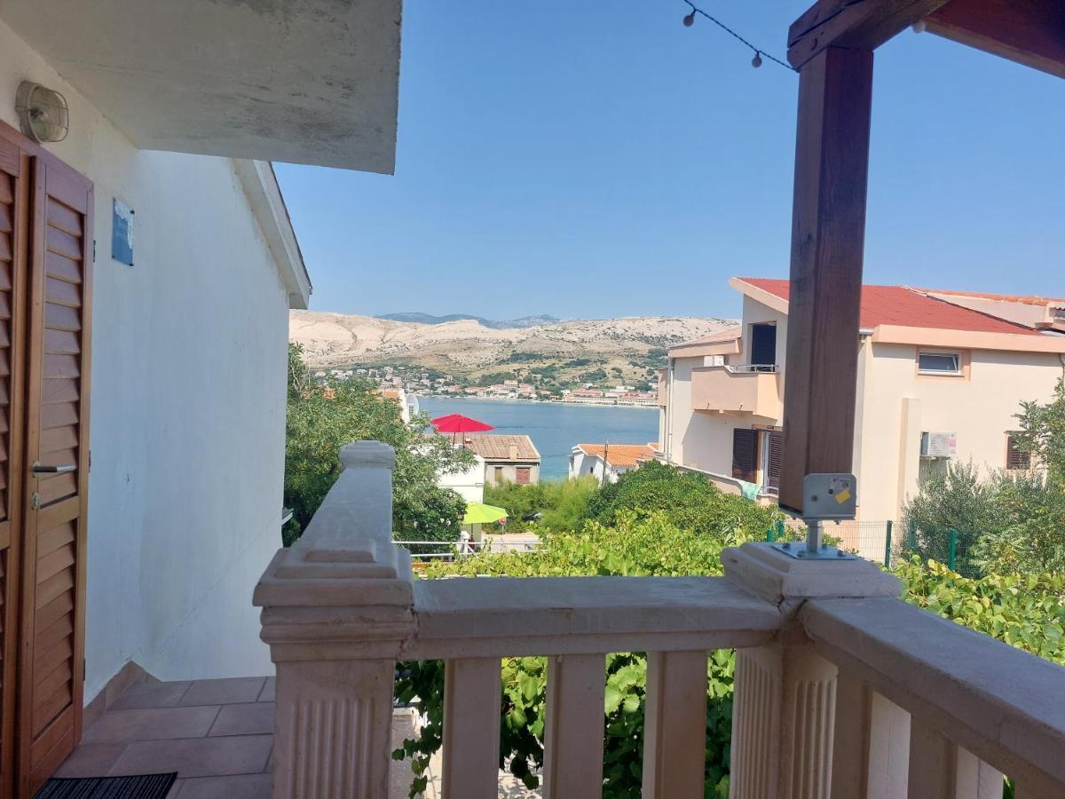 Studio Apartment Iva - 50 M From The Sea-Balcony Паг Екстериор снимка